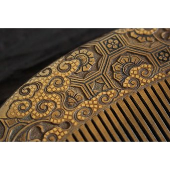 本鼈甲 浮彫蒔絵櫛と笄　U067 