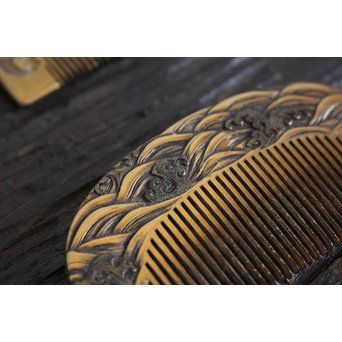 本鼈甲 浮彫蒔絵櫛と笄　U067 