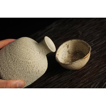 松井康成 練上嘯裂花入/徳利　P110 