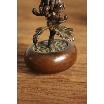 金寿堂 雨宮宗 宣徳銅 重厚四君子文鎮　M109 