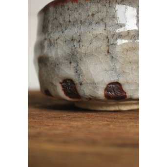 若尾利貞 鼠志野茶碗　P112 