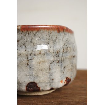 若尾利貞 鼠志野茶碗　P112 