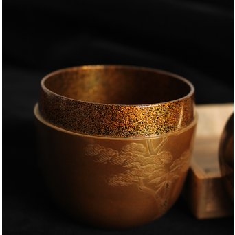 今日庵 裏千家十五代/鵬雲斎 宗室 塩釜蒔絵大棗　Q044 