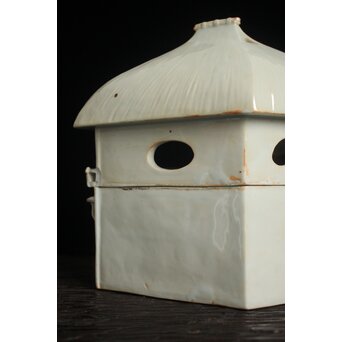 古伊万里 白磁家型香炉/置物　P120 