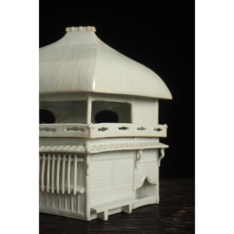 古伊万里 白磁家型香炉/置物　P120 