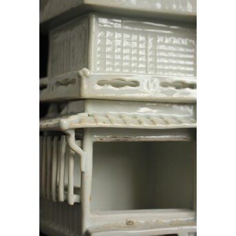 古伊万里 白磁家型香炉/置物　P120 