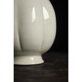 川瀬竹志 白磁瓜型花生 一対　P123 