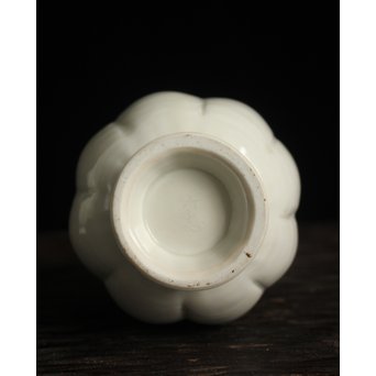 川瀬竹志 白磁瓜型花生 一対　P123 