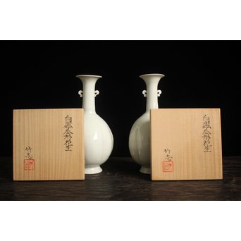 川瀬竹志 白磁瓜型花生 一対　P123 
