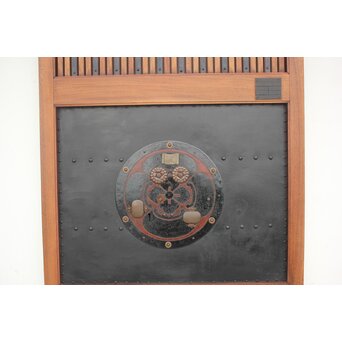 鉄板腰板 総欅柾目格子蔵戸　W949Y 