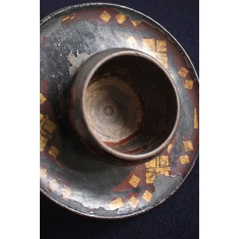 龍泉窯青磁茶碗 / 秀衡塗時代天目台　P132 