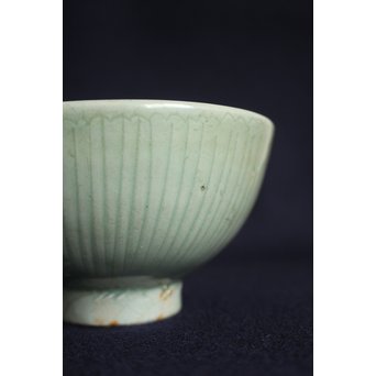 龍泉窯青磁茶碗 / 秀衡塗時代天目台　P132 