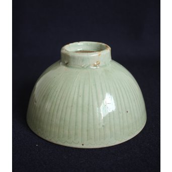 龍泉窯青磁茶碗 / 秀衡塗時代天目台　P132 