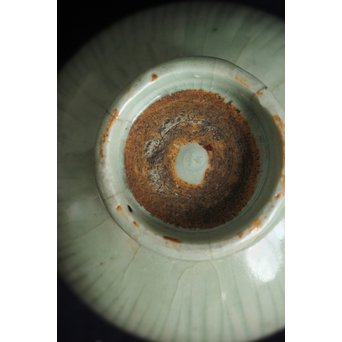 龍泉窯青磁茶碗 / 秀衡塗時代天目台　P132 
