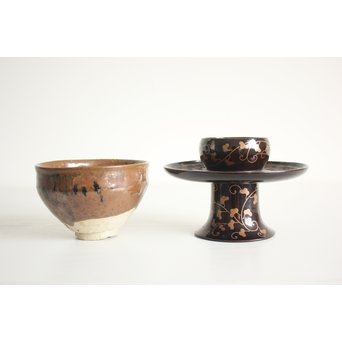 唐草蒔絵の天目台　Q053 