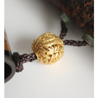 池田泰真 金唐革製 煙草入 泰真蒔絵筒/彫金四君子緒締/神仏目貫　Q056 