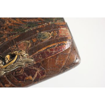 池田泰真 金唐革製 煙草入 泰真蒔絵筒/彫金四君子緒締/神仏目貫　Q056 