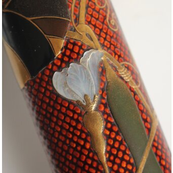 池田泰真 金唐革製 煙草入 泰真蒔絵筒/彫金四君子緒締/神仏目貫　Q056 