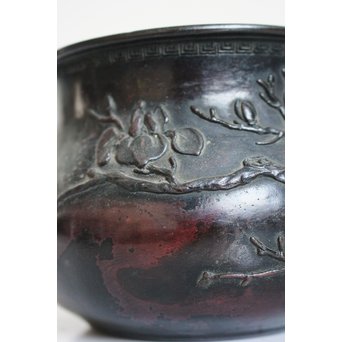 三代本間琢斎 斑柴銅 花紋 如意紐 建水　M125 