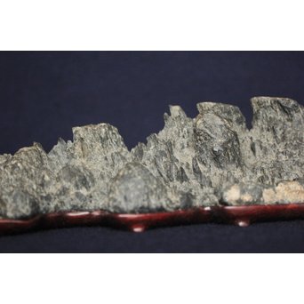 茶人一雨極箱 銘「峻」佐治川石 水石 盆石 鑑賞石 自然石　U084 