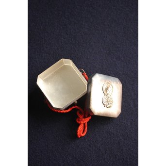 八角行器型 純銀ボンボニエール　M131 