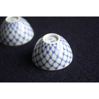 初代 三浦竹泉 青華網手蝦紋 小煎茶碗　P141 