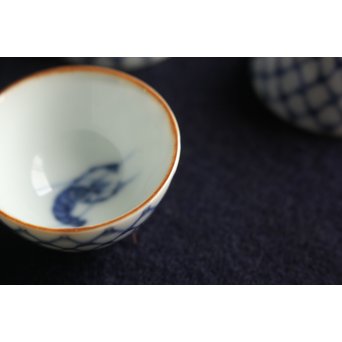 初代 三浦竹泉 青華網手蝦紋 小煎茶碗　P141 