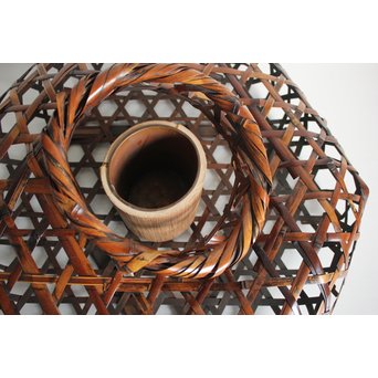 ひしゃげ竹花器　U086 