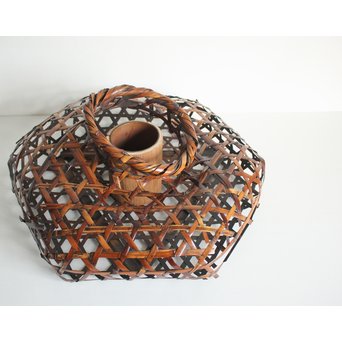 ひしゃげ竹花器　U086 