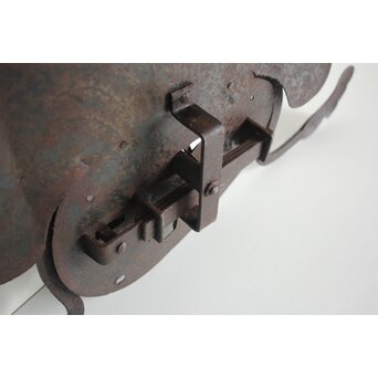 蔵戸の巾着金具　M132 