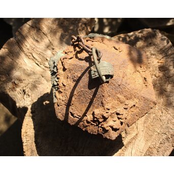 葛谷古鉄灯籠　M135 