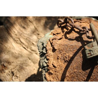 葛谷古鉄灯籠　M135 