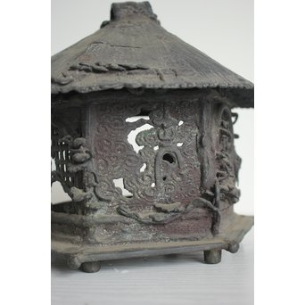 葛谷の銅灯籠　M136 