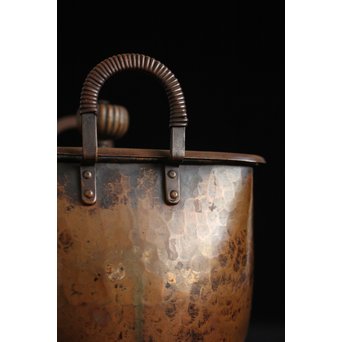 大内薬缶系 一政銘 秋草蹴鏨 鍍金建水/水指　M137 