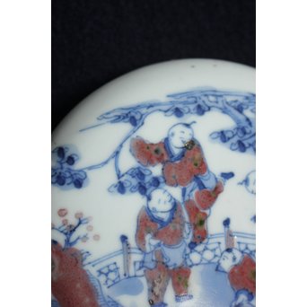 青花染付辰砂 桃花紅 緑斑点 清朝磁器 蓋物　P147 