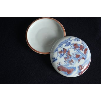 青花染付辰砂 桃花紅 緑斑点 清朝磁器 蓋物　P147 