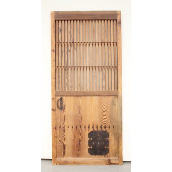 素朴な細身格子蔵戸　W970