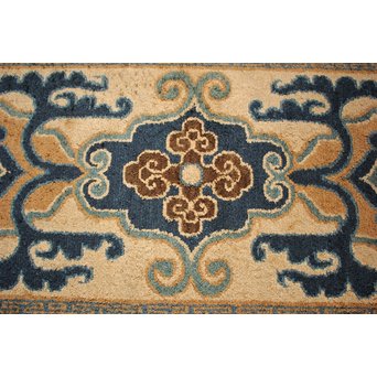 蟹牡丹文段通 古緞通　U098 