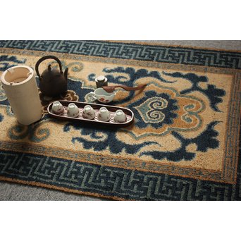 蟹牡丹文段通 古緞通　U098