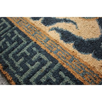 蟹牡丹文段通 古緞通　U098 