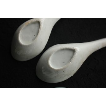 染付蓮華 8個　P153 