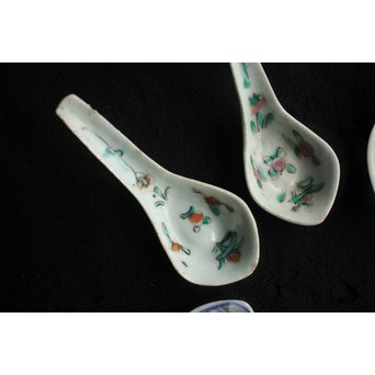 染付蓮華 8個　P153 