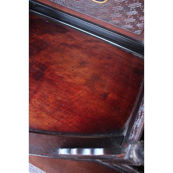 芝山細工蒔絵大飾棚 / 紅木蒔絵博古櫃　Q075 