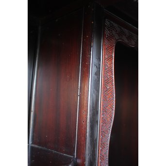 芝山細工蒔絵大飾棚 / 紅木蒔絵博古櫃　Q075 