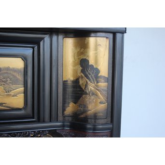 芝山細工蒔絵大飾棚 / 紅木蒔絵博古櫃　Q075 