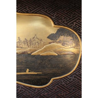 芝山細工蒔絵大飾棚 / 紅木蒔絵博古櫃　Q075 