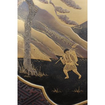 芝山細工蒔絵大飾棚 / 紅木蒔絵博古櫃　Q075 