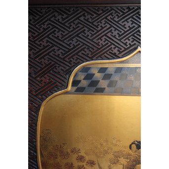 芝山細工蒔絵大飾棚 / 紅木蒔絵博古櫃　Q075 