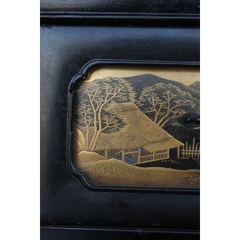 芝山細工蒔絵大飾棚 / 紅木蒔絵博古櫃　Q075 