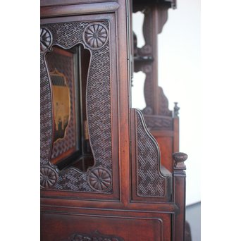 芝山細工蒔絵大飾棚 / 紅木蒔絵博古櫃　Q075 